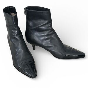 Vintage CHANEL black ankle boot bootie 94305 patent toe cap 38 7.5 Made in Italy